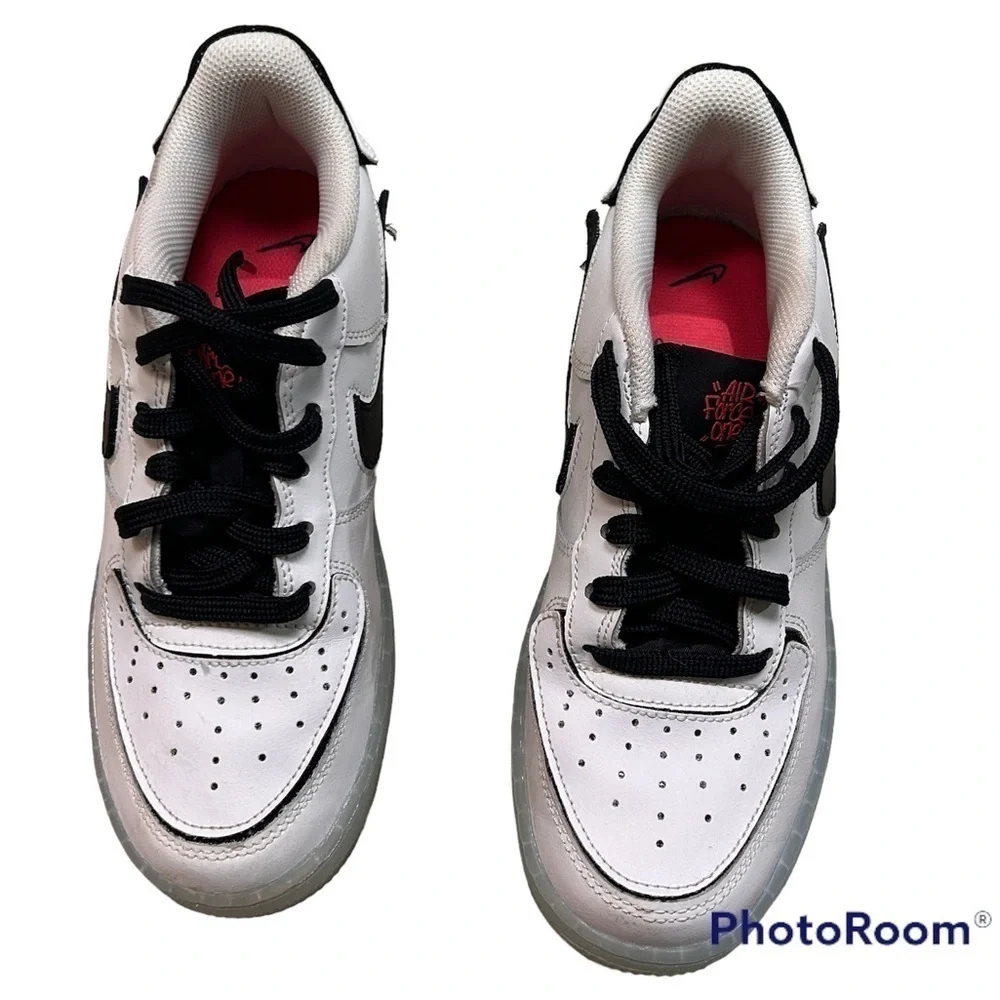 Nike Air Force 1 white black interchangeable Nike swoosh low rise sneakers 5.5